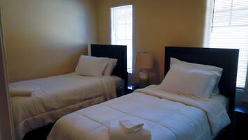 2 chambres, accès Internet, draps fournis