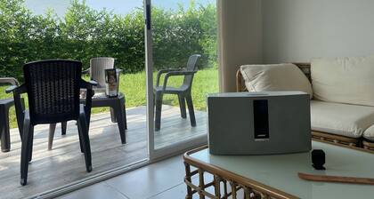 Calorcito latino, connection with nature all the time, large green areas