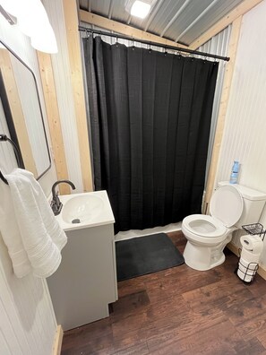 Towels, toilet paper