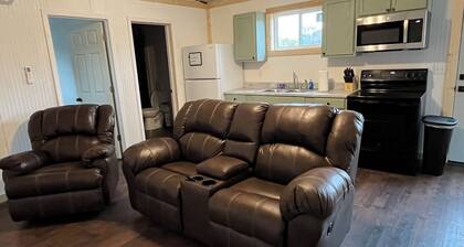 Tranquil charming Tiny House in Clinton