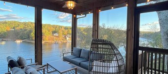 Smith Lake waterfront retreat w/ hot tub, game room & private dock, sleeps 10