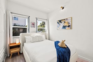 2 bedrooms, iron/ironing board, free WiFi, bed sheets