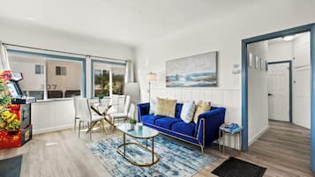 Smart TV, video games