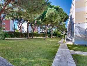 Property grounds - Pinhal da Praia 1 bedroom apartment, Vilamoura (Vilamoura)