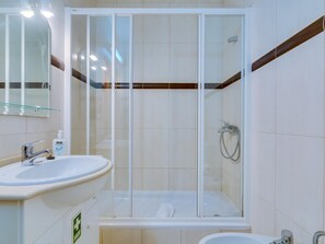 Hair dryer, towels - Pinhal da Praia 1 bedroom apartment, Vilamoura (Vilamoura)
