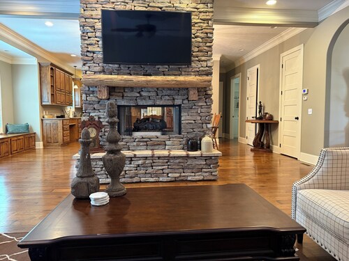 The Farmhouse at Clayton Quinn Grove