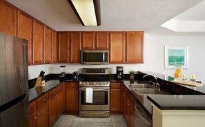 Microwave, oven, stovetop, dishwasher - Hilton Grand Vacations - Anderson Ocean Club
2 bd rms Ocean Front - Myrtle Beach (Myrtle Beach)