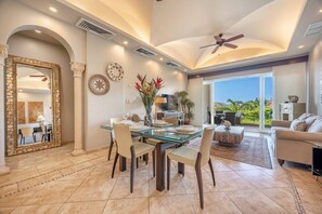 Interior - Tamarindo Diria 403 Luxury Ocean View Condo (Tamarindo)