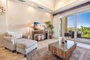 TV - Tamarindo Diria 403 Luxury Ocean View Condo (Tamarindo)