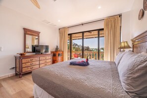 2 Schlafzimmer, Schreibtisch, Bügeleisen/Bügelbrett, WLAN