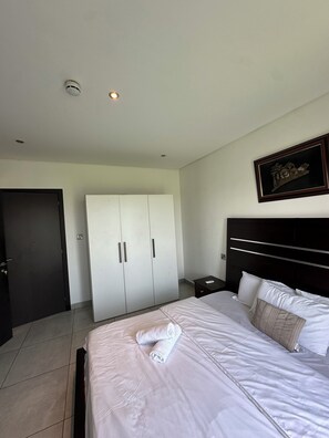 Desk, laptop workspace, free WiFi