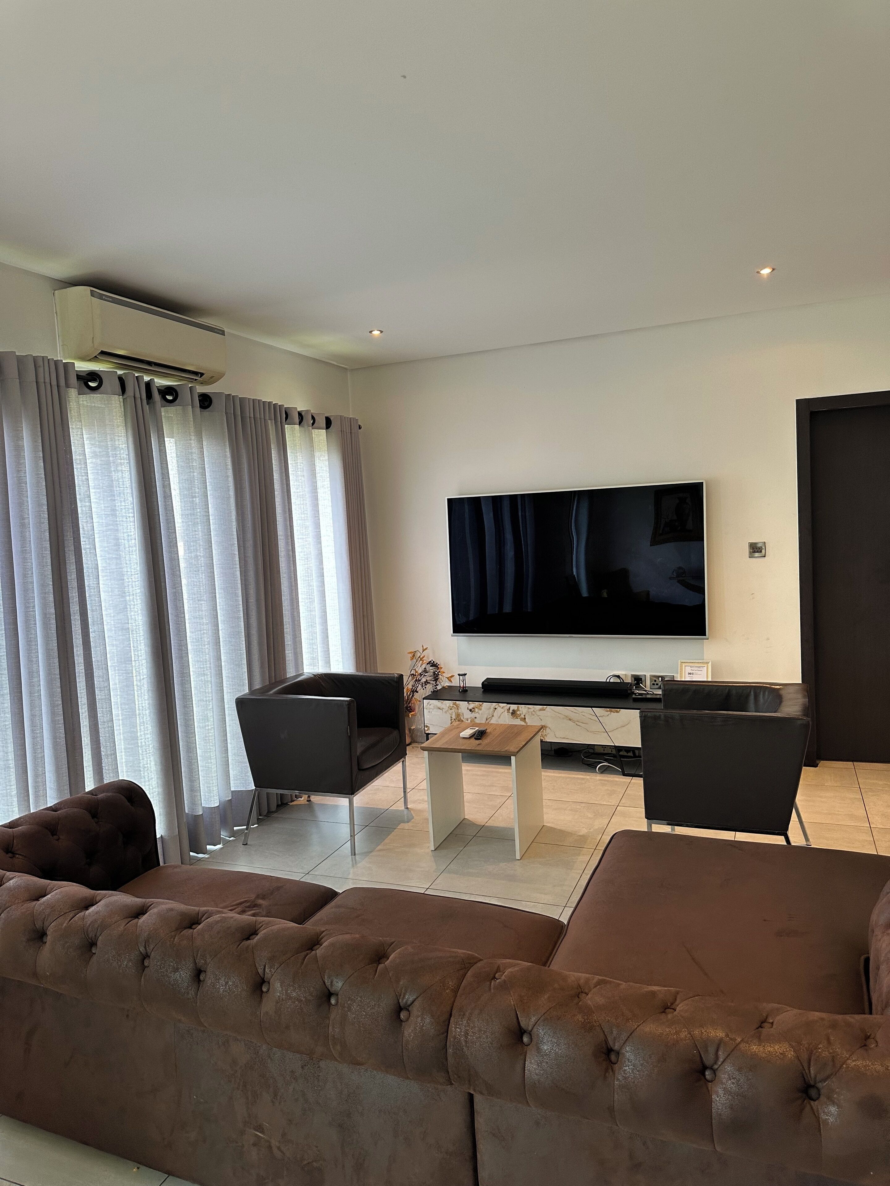 50-inch Smart TV with satellite channels, Netflix, streaming services