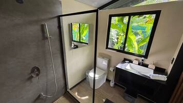 Shower, towels