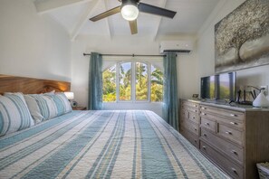 1 bedroom, desk, iron/ironing board, WiFi - Casa Sereneness Potrero Retreat with Shared Pool (Potrero)