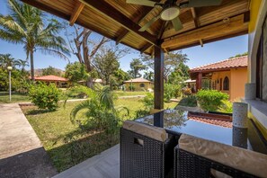 Terrace/patio - Casa Sereneness Potrero Retreat with Shared Pool (Potrero)