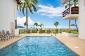 Pool - Beachfront Property w/ Spectacular View! (Potrero)