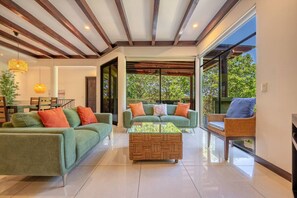 TV - Stay at and enjoy beautiful Playa Conchal! (Reserva Conchal)