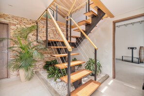 Interior - El Penol-Guatape Paradise: Private Reservoir Access, Birdwatching & Fresh Air. (Peñol)