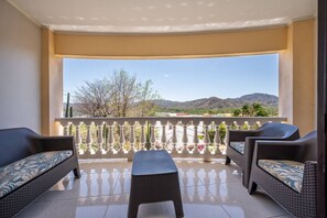 Property grounds - Marina Real 6 Gorgeous Condo, Great Location! (Playa Flamingo)