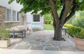 Terrace/patio - Gorgeous apartment in ERBALUNGA with WiFi (ERBALUNGA)