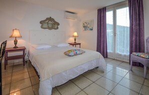 Free WiFi - Gorgeous apartment in ERBALUNGA with WiFi (ERBALUNGA)