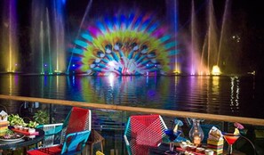 تناول الطعام بالخارج