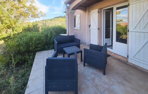Terrace/patio - 3 bedroom gorgeous home in Saint Chinian (Saint Chinian)