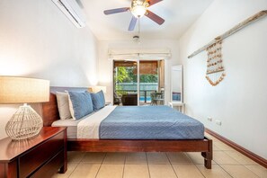 1 bedroom, desk, iron/ironing board, WiFi - Villa Jazmin 102, Walk to Playa Potrero Beach! (Potrero)