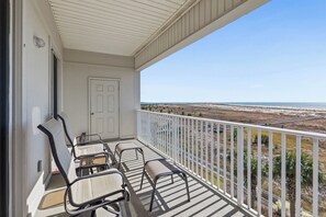 Property grounds - The View ~ Top Floor ~ Amazing Views (Dauphin Island)