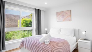 2 bedrooms, free WiFi, bed sheets, wheelchair access - Rye Retro Modern Remix (Rye)