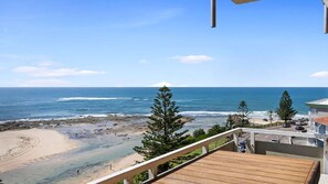 Property grounds - Bright Beachside Escape at The Entrance (The Entrance)