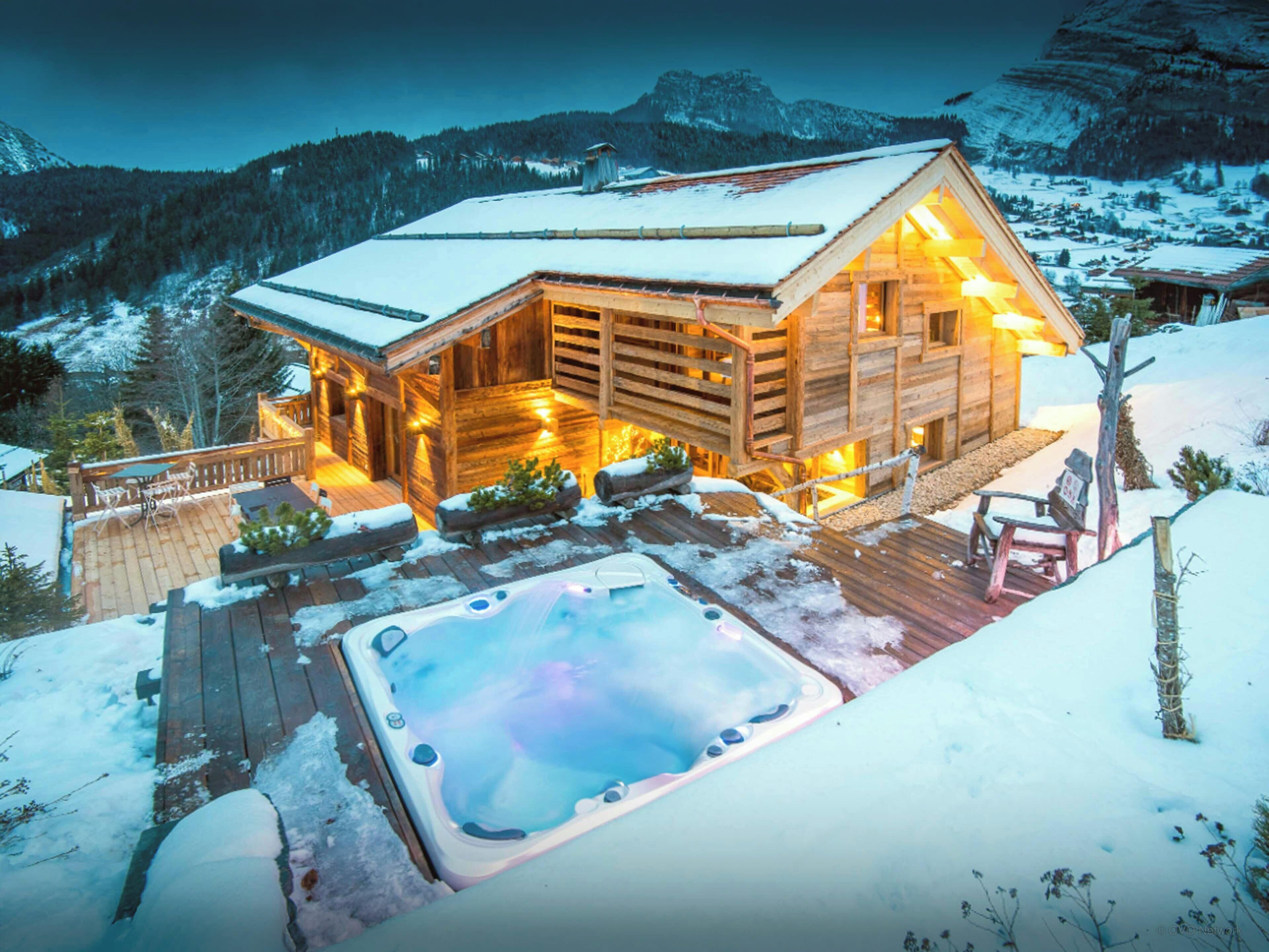 Bañera de hidromasaje exterior