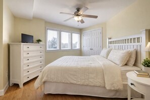 2 chambres, fer et planche à repasser, Wi-Fi gratuit, draps fournis