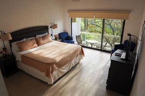 خزن�ة داخل الغرفة وواي فاي مجانًا