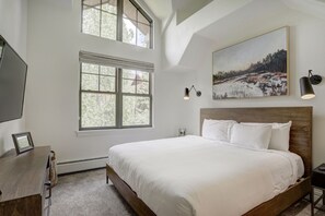 2 bedrooms, iron/ironing board, free WiFi - Spacious Avon Condo w/ Loft & Fireplace (Avon)