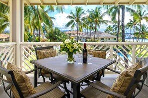 Outdoor dining - NEW! KBM Resorts | FREE CAR | Waikoloa | 2-Bedroom Villa, Steps to Pool & Beach! FVW-L32 (Waikoloa Village)