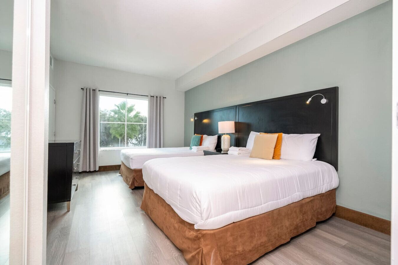 1 bedroom, desk, iron/ironing board, WiFi