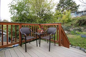Terrace/patio - Luxurious Nest in downtown Fremont (Seattle)