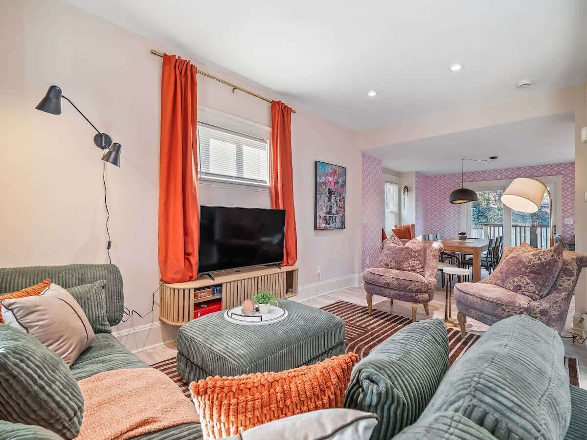 Televisión, oficina