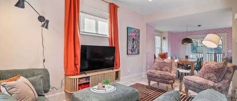 Televisión, oficina