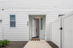 تفاصيل الفندق من الخارج