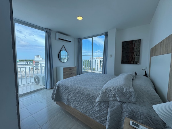 2 chambres, fer et planche à repasser, Wi-Fi, draps fournis