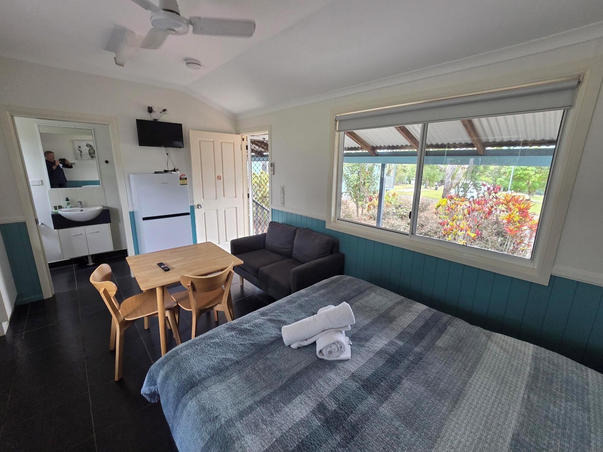 Iron/ironing board, free WiFi