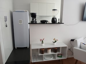 Interior - Apartment with 2 bedrooms, swimming pool and private parking. Pets allowed. (Londrina)