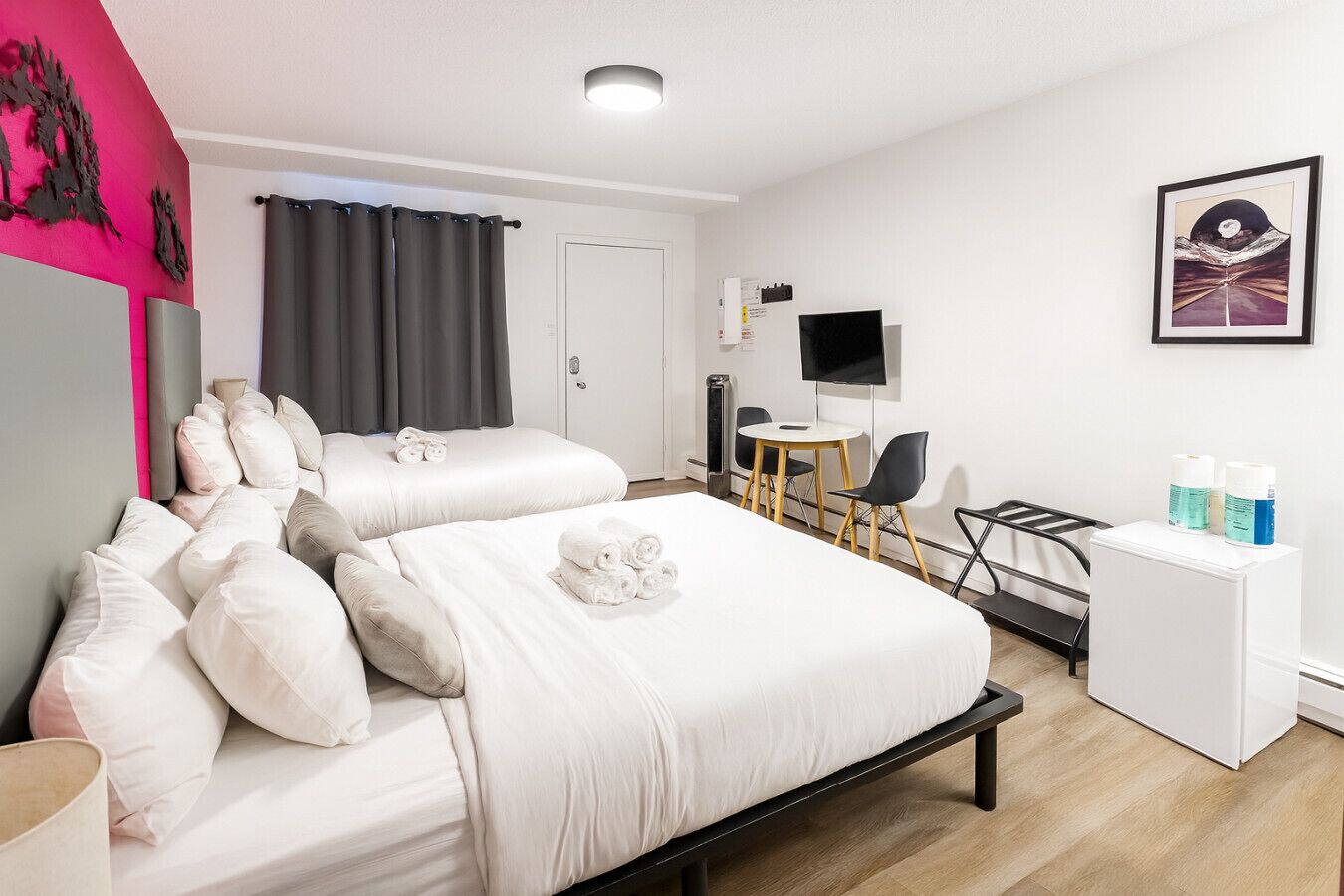 1 chambre, fer et planche à repasser, Wi-Fi gratuit, draps fournis