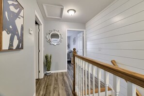 Interior - Vacation & Entertainment: 2 BD Game Room Retreat (Bangor)