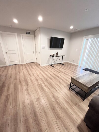 Lower Unit by Sea-Tac Airport - 2 bedrooms.