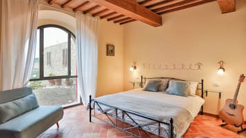 Deluxe-Villa, 1 Schlafzimmer, Terrasse, Talblick | Verdunkelungsvorhänge, Bügeleisen/Bügelbrett, kostenloses WLAN