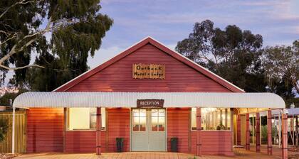 Outback Lodge
