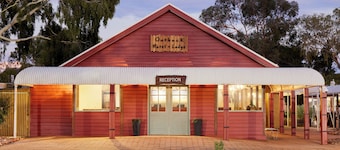 Outback Lodge